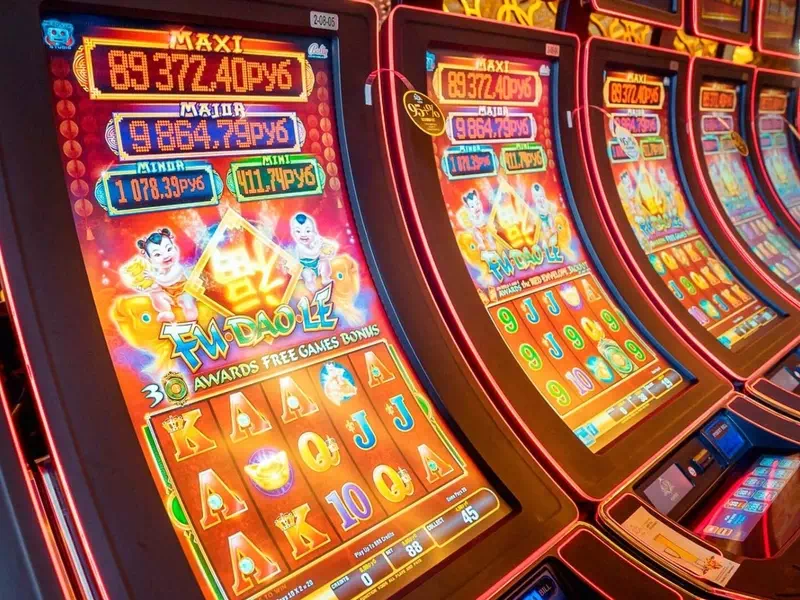 Labākie spēļu automātu un kazino bonusu piedāvājumi Latvijā
