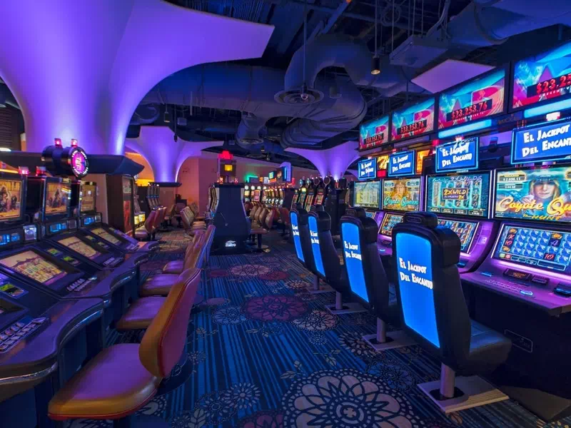 Populārākie tiešsaistes kazino, kurus regulē šī licenču veida vienošanās