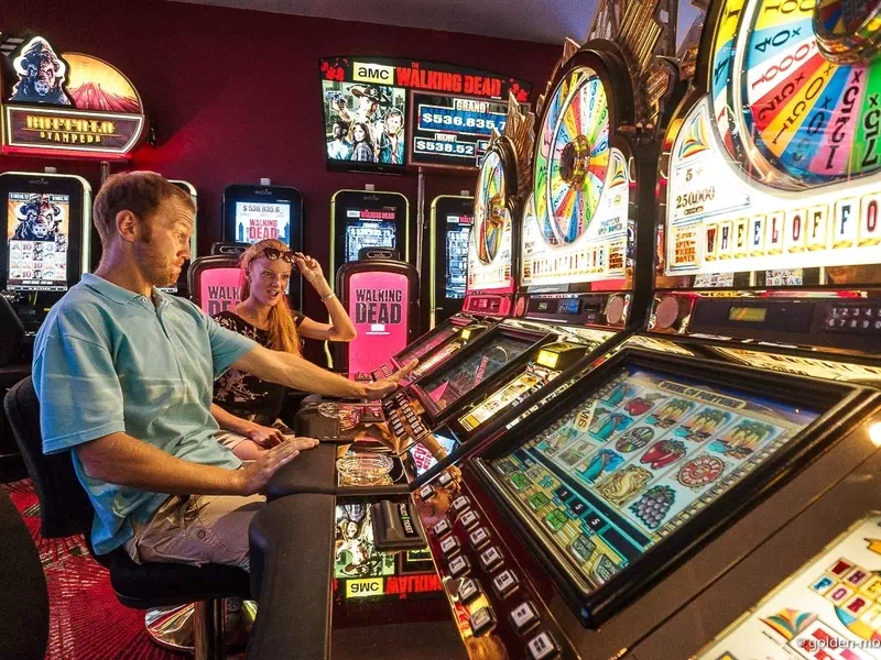 Spēlē online kazino bez maksas ar neredzēti mazo summu