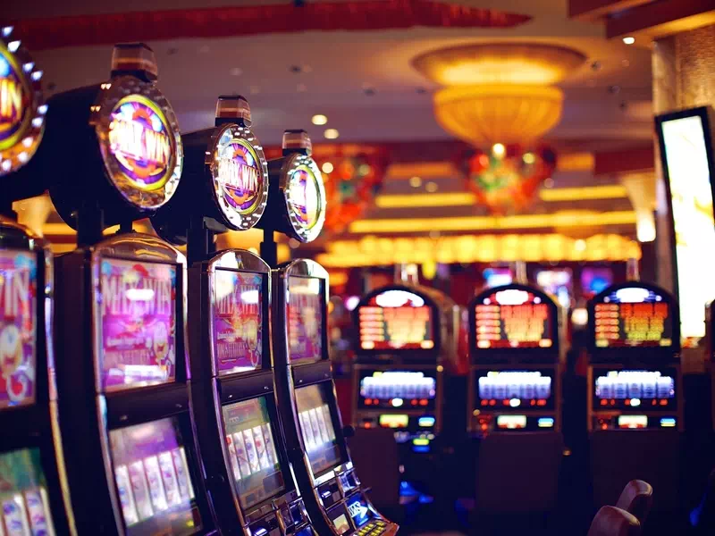SynotTip interneta kazino — vietas mīnusi un plusi
